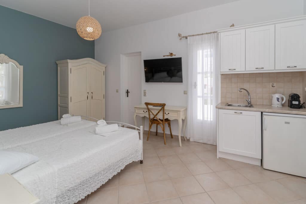 koufonissia hotel rooms niriides 36